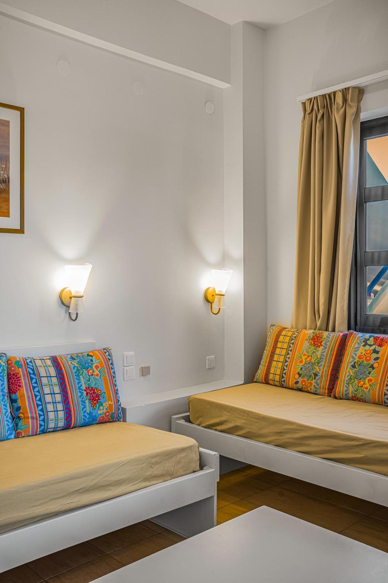 Paradise Hotel-Apartments Сталіда Екстер'єр фото