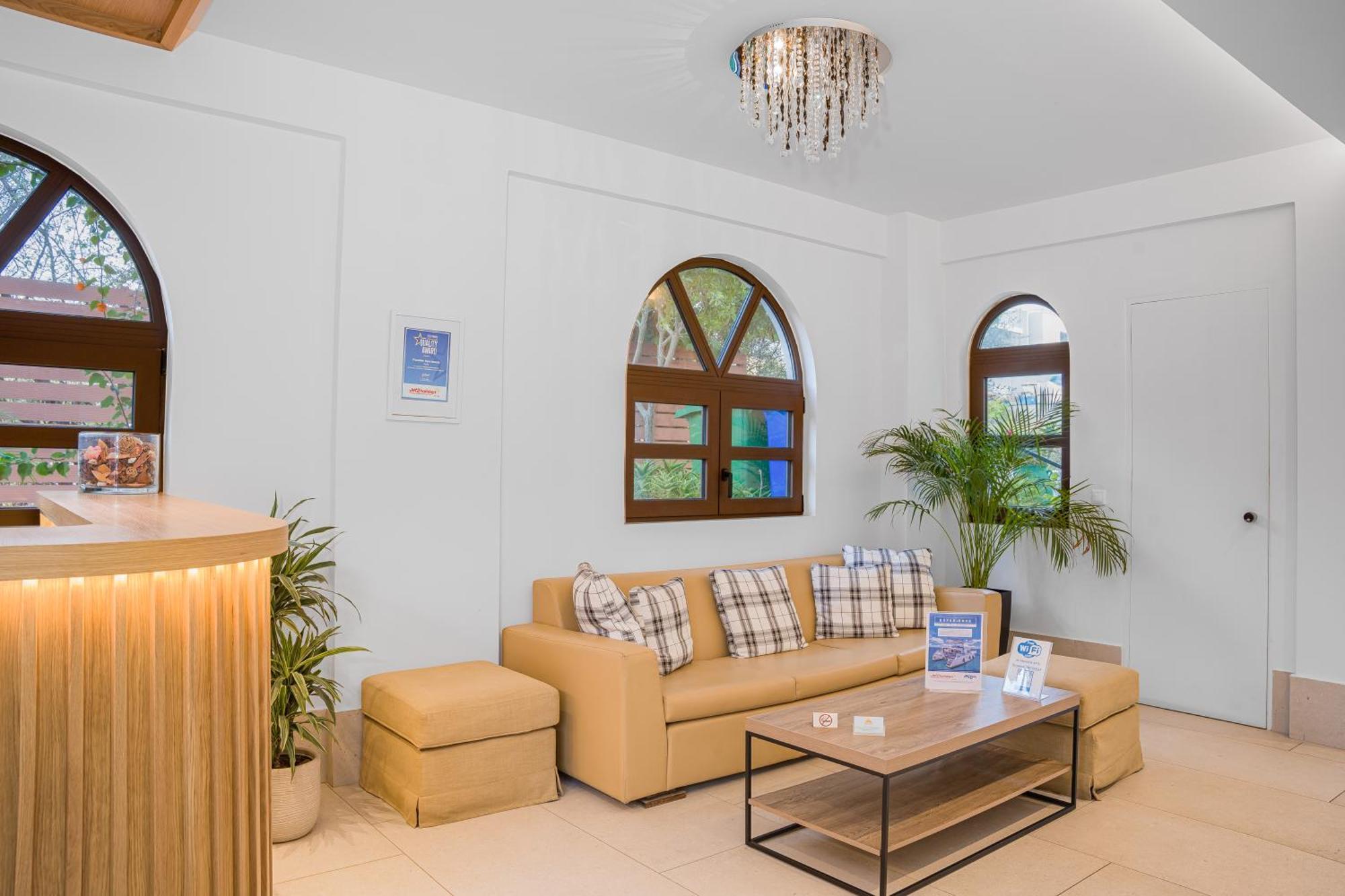Paradise Hotel-Apartments Сталіда Екстер'єр фото