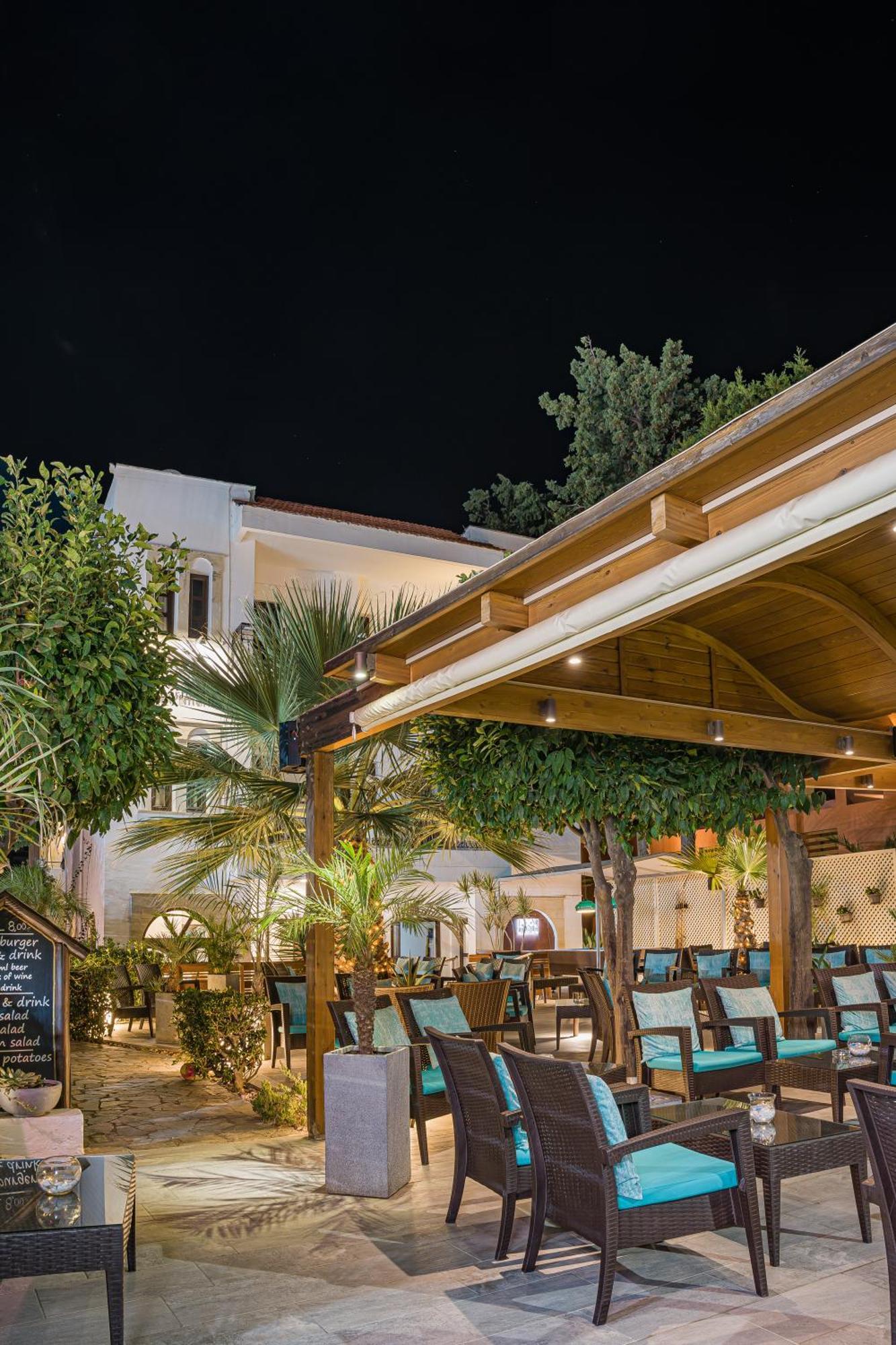 Paradise Hotel-Apartments Сталіда Екстер'єр фото