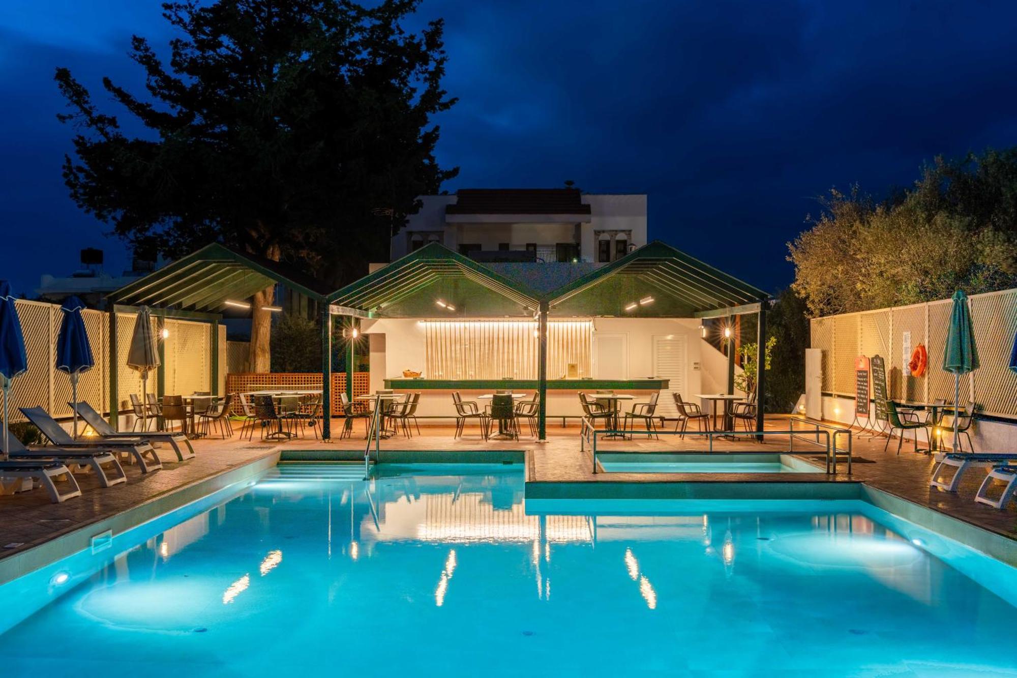 Paradise Hotel-Apartments Сталіда Екстер'єр фото